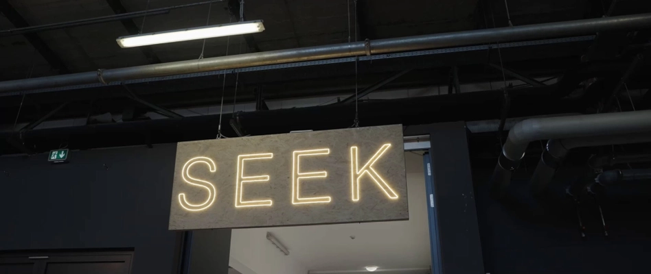 Picture of the banner of Seek Fashion Trade Show.