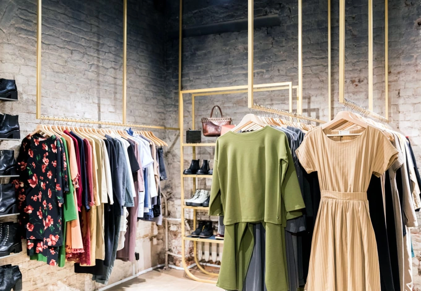 Paris Fashion Shops - Wholesale clothing Marketplace