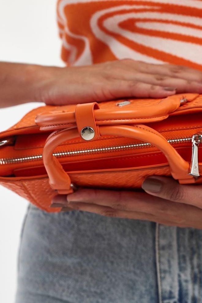 ARON Atelier Фавор Наранџаста Женска Торбица Велепродаја одеће 7