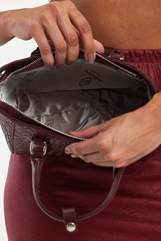 ARON Atelier Burgunderrote Damenhandtasche Von Favor Großhandelskleidung 9