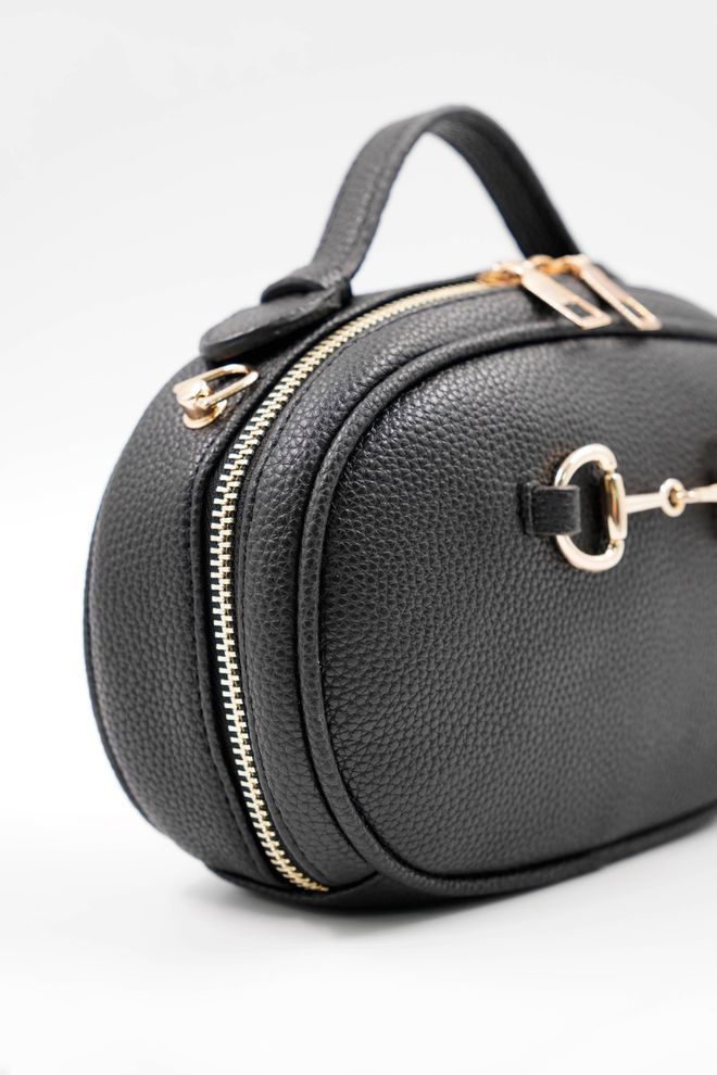 ARON Atelier Bonnie Black Schultertasche Für Damen Mit Detailliertem Accessoire Großhandelskleidung 1