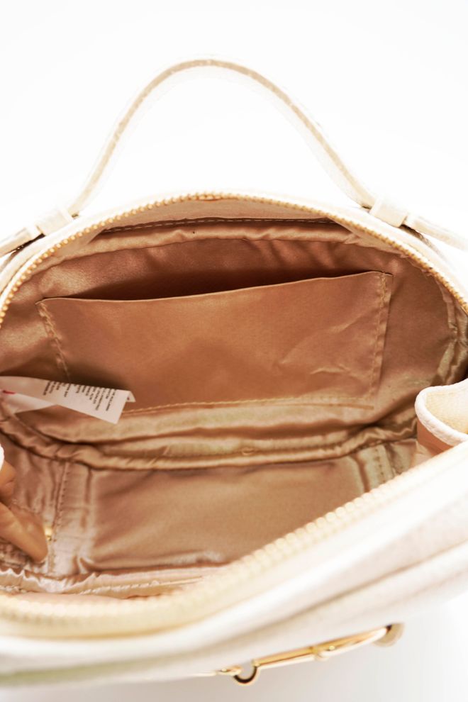 ARON Atelier Sac À Bandoulière Bonnie Beige Avec Accessoires Détaillés Pour Femmes Vêtements en gros 5
