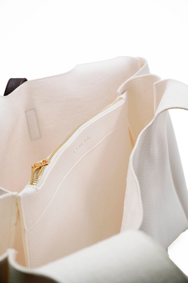 ARON Atelier Borsa A Tracolla Da Donna In Pelle Bianca Svetlana Flotr Abbigliamento all'ingrosso 4