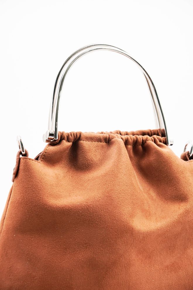 ARON Atelier Bolsa Feminina De Mão E Ombro Caren Taba Silver Com Detalhes Em Camurça Roupas por atacado 1