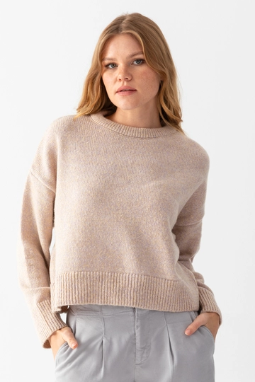A wholesale clothing model wears  Crew Neck Ruched Sweater
, Turkish wholesale Sweater of Ajour Triko