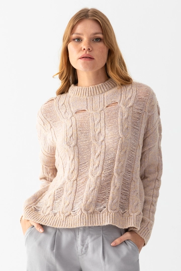 Hurtowa modelka nosi  Sweter Z Wycięciem Pod Szyją I Włosami
, turecka hurtownia Sweter firmy Ajour Triko