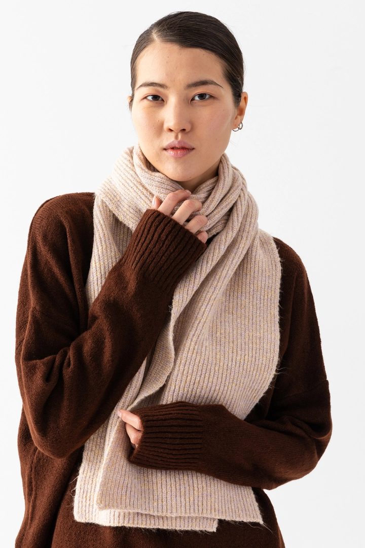 A wholesale clothing model wears ajo10062-kirchli-women's-scarf, Turkish wholesale Scarf of Ajour Triko