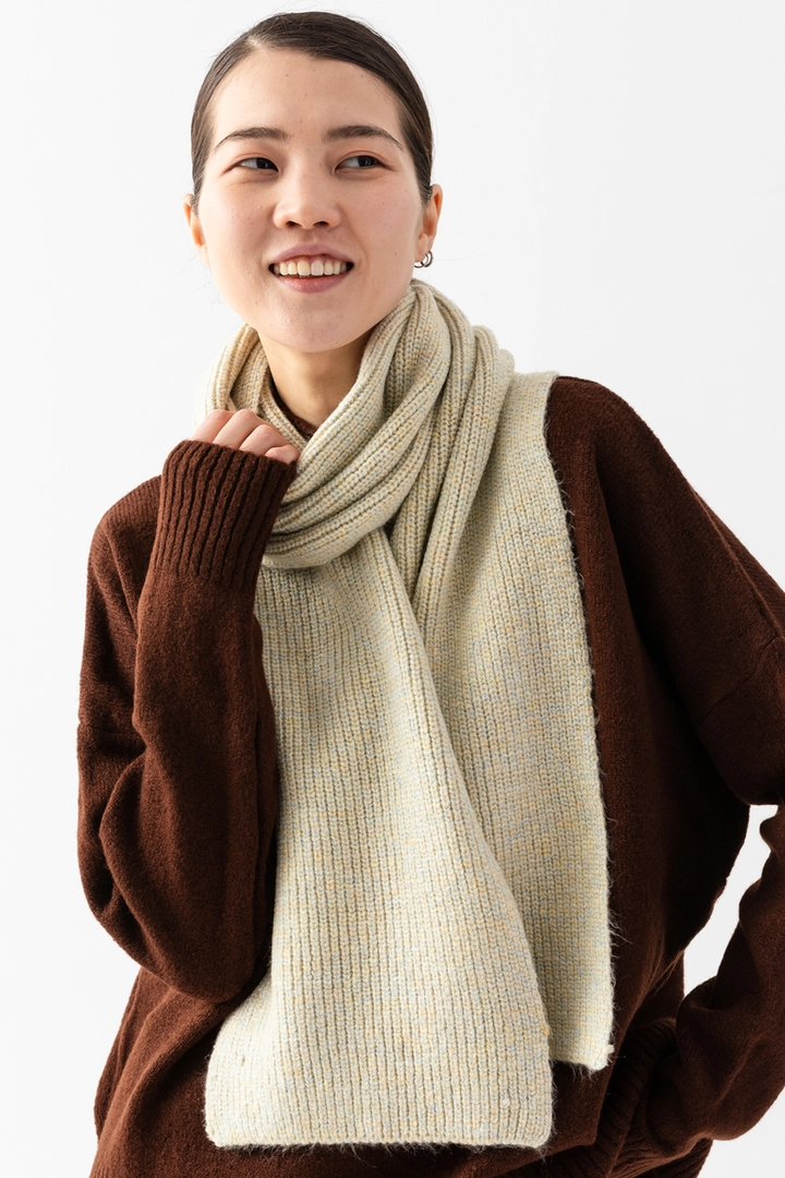 A wholesale clothing model wears ajo10064-melange-women's-scarf, Turkish wholesale Scarf of Ajour Triko