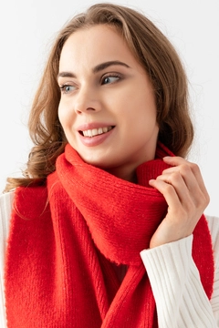 A wholesale clothing model wears ajo10021-basic-women's-plain-scarf, Turkish wholesale Scarf of Ajour Triko