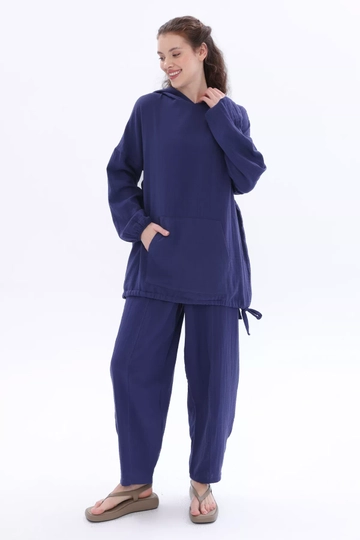 Ein Bekleidungsmodell aus dem Großhandel trägt  Sweat-Tunika Mit Känguru-Tasche – Indigo
, türkischer Großhandel Tunika von Allday