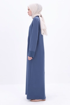 A wholesale clothing model wears all12804-indigo-zippered-comfortable-abaya-indigo, Turkish wholesale Abaya of Allday