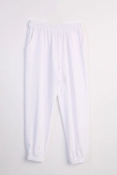 A wholesale clothing model wears all12836-jogger-sweatpants-white, Turkish wholesale Sweatpants of Allday