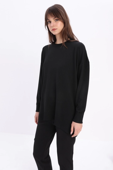 Ένα μοντέλο χονδρικής πώλησης ρούχων φοράει  Πλεκτό Χιτώνα Crew - Μαύρο
, τούρκικο τουνίκ χονδρικής πώλησης από Allday