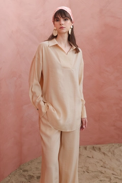 A wholesale clothing model wears all12946-trouser-suit-beige, Turkish wholesale Suit of Allday