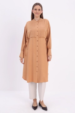 A wholesale clothing model wears all12955-ribbed-shirt-tunic-camel, Turkish wholesale Tunic of Allday