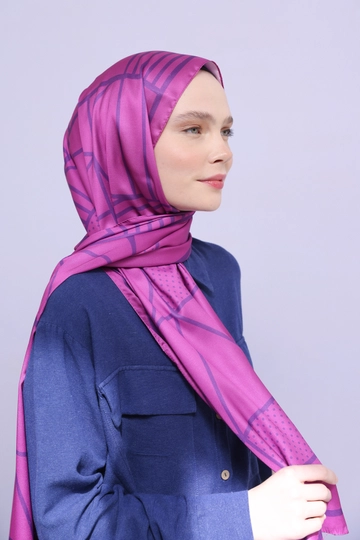 A wholesale clothing model wears  -purple Zigzag Cotton Jacquard Shawl - Fuchsia
, Turkish wholesale Shawl of Allday