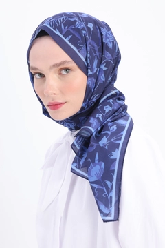 A wholesale clothing model wears all12987-blue-zigzag-cotton-jacquard-shawl-blue, Turkish wholesale Shawl of Allday