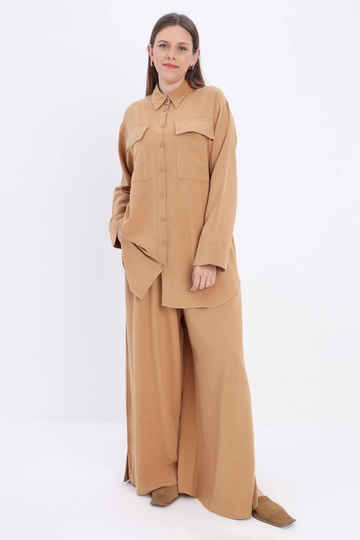 A wholesale clothing model wears  Linen Shirt And Pants Set - Camel
, Turkish wholesale Suit of Allday