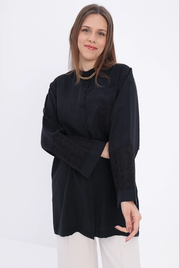 Модел на дрехи на едро носи  Туника От Модална Риза С Назъбени Кости - Черна
, турски едро Туника на Allday