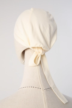A wholesale clothing model wears 45309 - Bonnet - Ecru, Turkish wholesale Bonnet of Allday