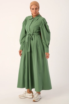 Veleprodajni model oblačil nosi 47060 - Dress - Green, turška veleprodaja Obleka od Allday