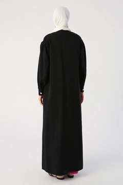 Een kledingmodel uit de groothandel draagt 47035 - Abaya - Black, Turkse groothandel Abaya van Allday