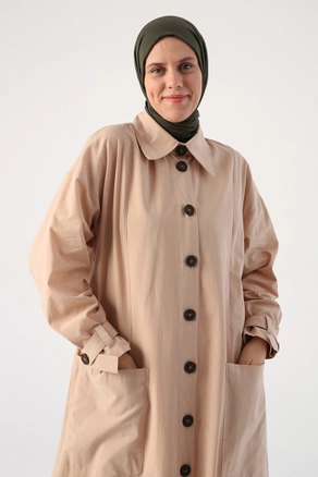 A model wears 47647 - Abaya - Beige, wholesale Abaya of Allday to display at Lonca
