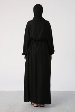 A wholesale clothing model wears 47773 - Abaya - Black, Turkish wholesale Abaya of Allday