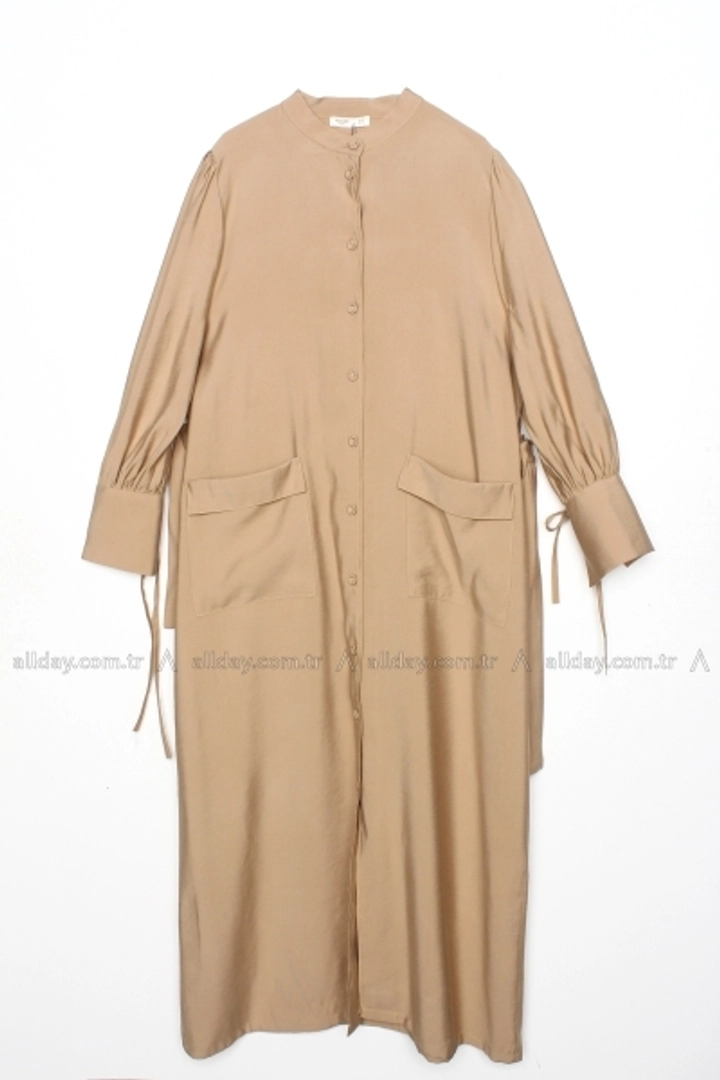A wholesale clothing model wears 7495 - Modest Abaya - Beige, Turkish wholesale Abaya of Allday