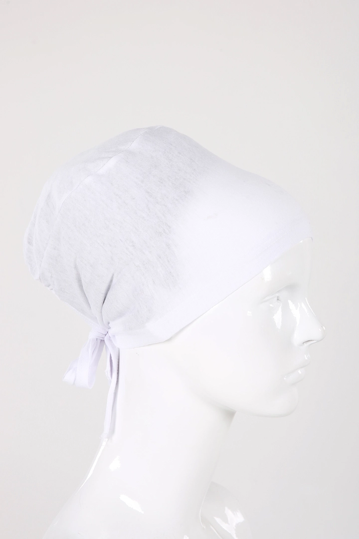 A wholesale clothing model wears 7679 - Modest Bonnet - White, Turkish wholesale Bonnet of Allday