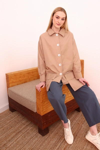 A model wears 7797 - Modest Jacket - Beige, wholesale Jacket of Allday to display at Lonca