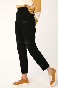A wholesale clothing model wears 8434 - Modest Jean Pants - Black, Turkish wholesale Pants of Allday