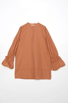A wholesale clothing model wears 9589 - Modest Tunic - Cinnamon, Turkish wholesale Tunic of Allday