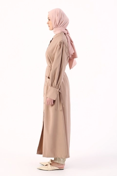 Hurtowa modelka nosi 9501 - Modest Abaya - Camel, turecka hurtownia Abaya firmy Allday