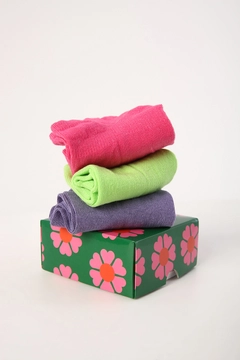 A wholesale clothing model wears 13436 - Socks Set - Fuchsia Neon Green Lilac, Turkish wholesale Socks of Allday