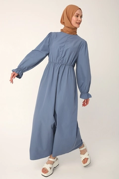 Een kledingmodel uit de groothandel draagt 13556 - Dress - Blue, Turkse groothandel Jurk van Allday