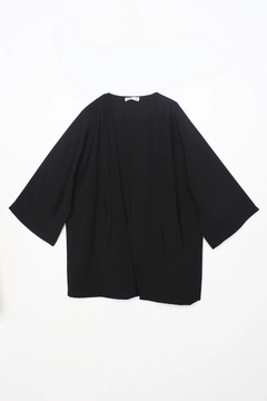 Una modella di abbigliamento all'ingrosso indossa 16153 - Kimono - Black, vendita all'ingrosso turca di Kimono di Allday