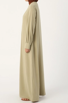 Una modelo de ropa al por mayor lleva 16300 - Abaya - Green, Abaya turco al por mayor de Allday