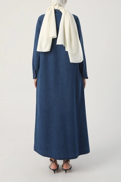 A wholesale clothing model wears 17258 - Abaya - Blue, Turkish wholesale Abaya of Allday