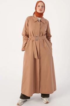 Ein Bekleidungsmodell aus dem Großhandel trägt 21981 - Abaya - Earth Colour, türkischer Großhandel Abaya von Allday