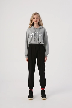 A wholesale clothing model wears 22178 - Sweatpants - Black, Turkish wholesale Sweatpants of Allday