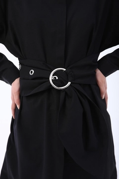 Een kledingmodel uit de groothandel draagt 22195 - Shirt - Black, Turkse groothandel Shirt van Allday