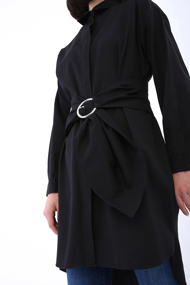 Una modella di abbigliamento all'ingrosso indossa 22195 - Shirt - Black, vendita all'ingrosso turca di Camicia di Allday