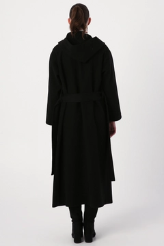 A wholesale clothing model wears 22227 - Coat - Black, Turkish wholesale Coat of Allday