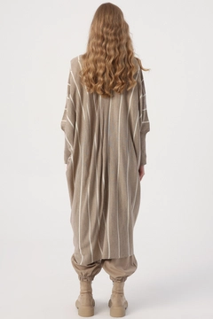 Hurtowa modelka nosi 22317 - Cardigan - Stone Melange, turecka hurtownia Sweter rozpinany firmy Allday