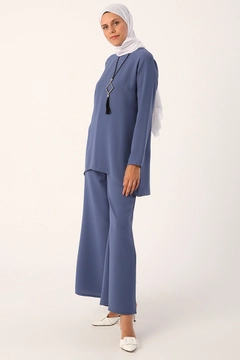 Модел на дрехи на едро носи 28314 - Suit - Dark Blue, турски едро Костюм на Allday
