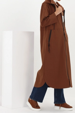 A model wears 28332 - Trenchcoat - Tabac, wholesale undefined of Allday to display at Lonca