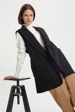 A wholesale clothing model wears 29147 - Vest - Black, Turkish wholesale Vest of Allday