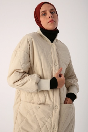 A model wears 30401 - Coat - Beige, wholesale Coat of Allday to display at Lonca
