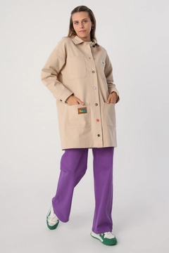 A wholesale clothing model wears 30852 - Jacket - Light Beige, Turkish wholesale Jacket of Allday